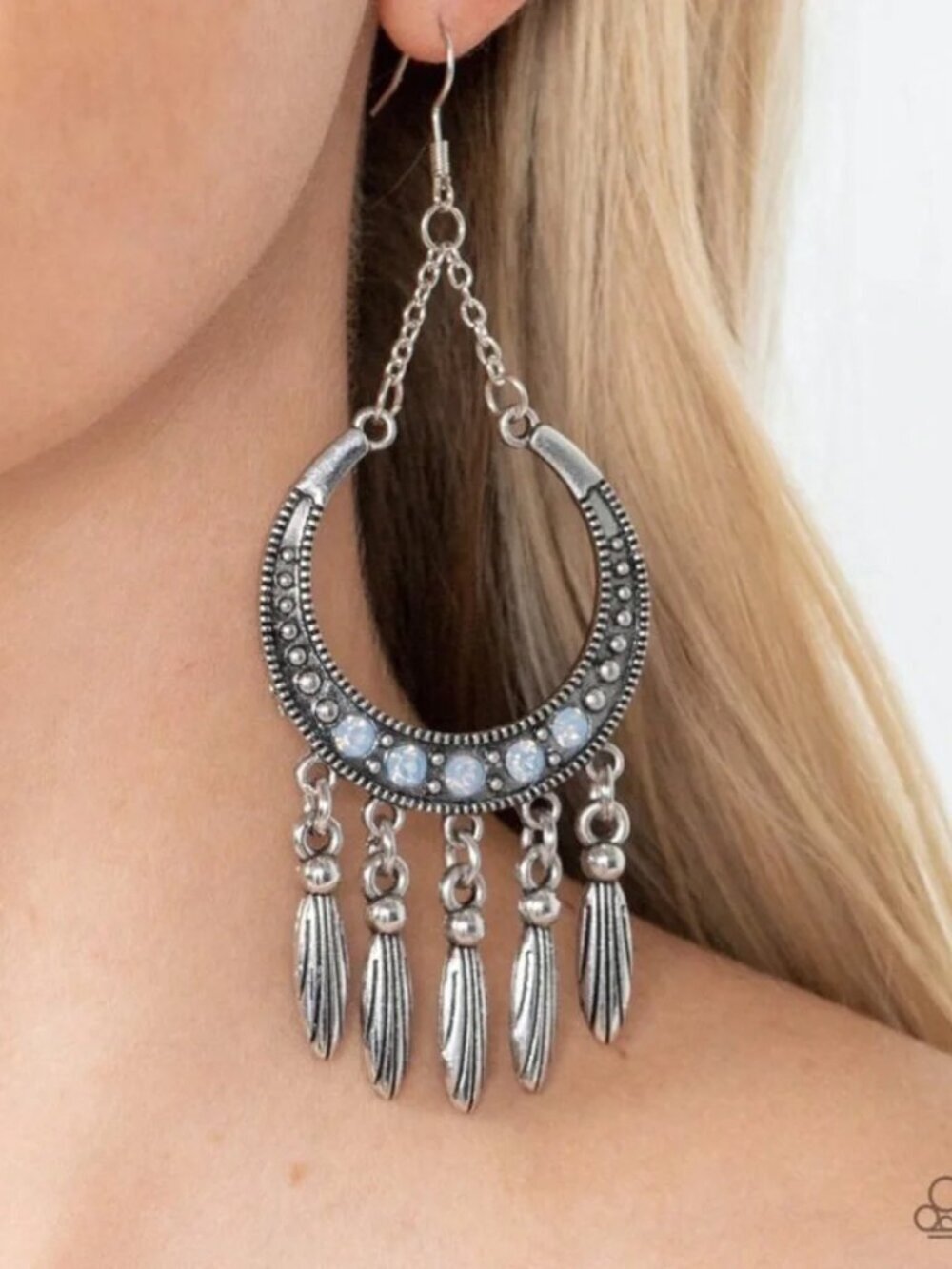 Paparazzi Jewelry Accessories - Day to DAYDREAM - Blue Earrings - Vintage
